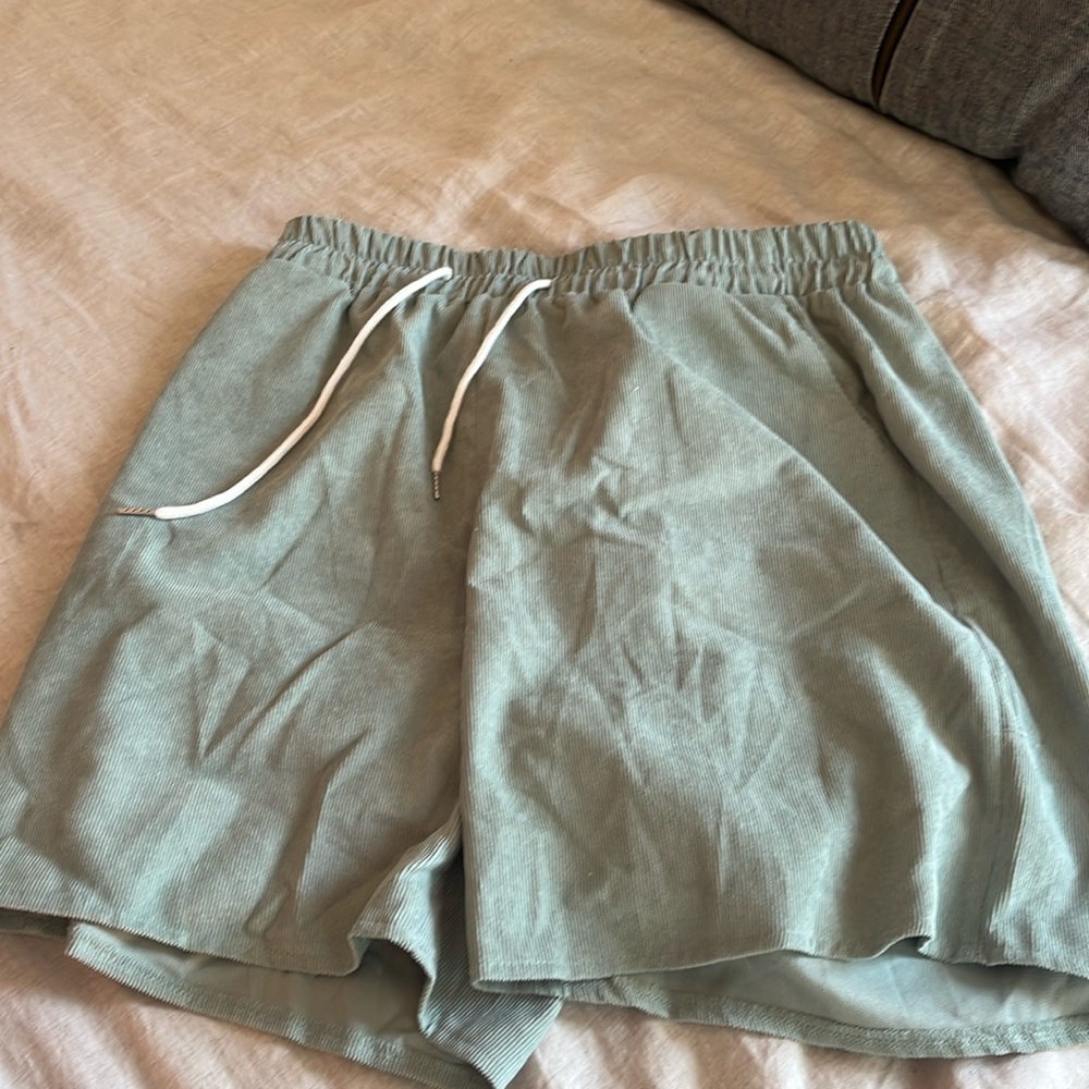 Men’s green summer shorts